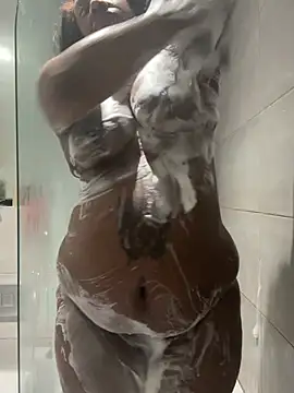 LavenderBuxton online show from April 3, 11:41 am