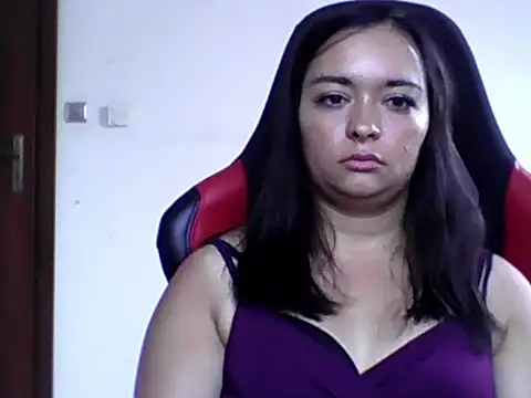 MeganGold online show from May 5, 6:10 am