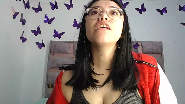 Snapshot of Anny_Fox- chatting on June 2, 2:57 am Anny Fox- online show from June 2, 2:57 am