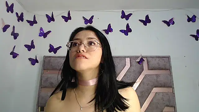 Snapshot of Anny_Fox- chatting on June 5, 6:52 am Anny Fox- online show from June 5, 6:52 am