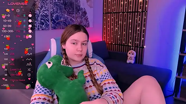 Ellie Wellie online show from October 26, 11:42 pm