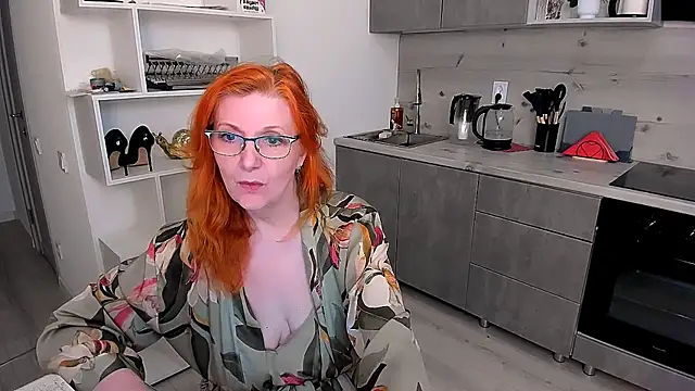 Snapshot of Fire-Fox-One chatting on May 9, 8:36 pm Fire-Fox-One online show from May 9, 8:36 pm