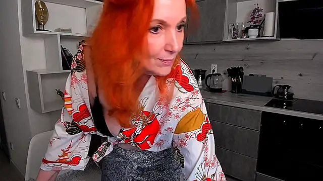 Snapshot of Fire-Fox-One chatting on May 16, 7:34 pm Fire-Fox-One online show from May 16, 7:34 pm
