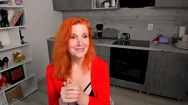Snapshot of Fire-Fox-One chatting on May 31, 8:43 pm Fire-Fox-One online show from May 31, 8:43 pm