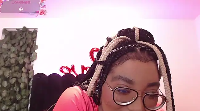 AmyBriiggs online show from March 9, 5:00 am