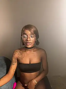 Zizi-campbel online show from January 19, 9:57 am