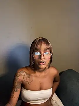 Zizi-campbel online show from February 3, 8:41 am