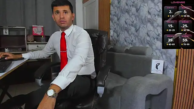 Hideintheoffice online show from February 1, 5:06 am