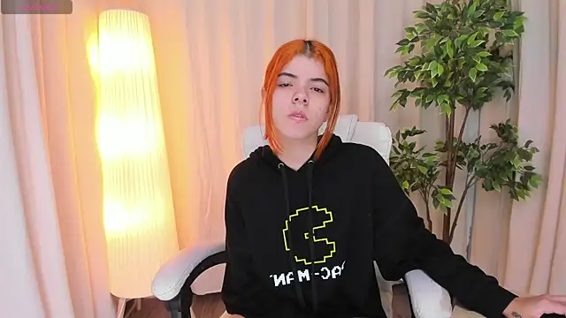 Snapshot of Maddy_bennet chatting on February 27, 10:26 am Maddy bennet online show from February 27, 10:26 am