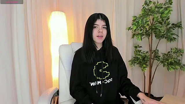 Snapshot of Maddy_bennet chatting on March 11, 4:32 am Maddy bennet online show from March 11, 4:32 am