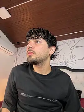 Snapshot of Samir_bear chatting on June 2, 12:40 pm Samir bear online show from June 2, 12:40 pm