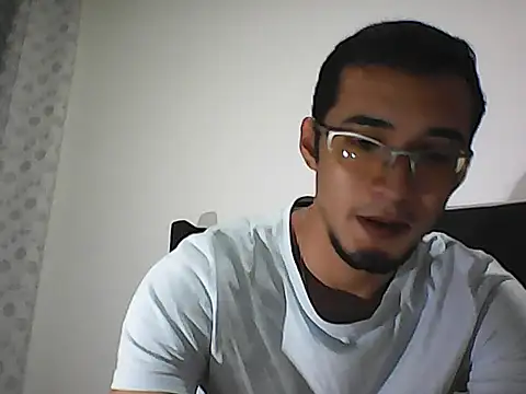 Snapshot of baby_jhons chatting on October 22, 9:58 pm baby jhons online show from October 22, 9:58 pm