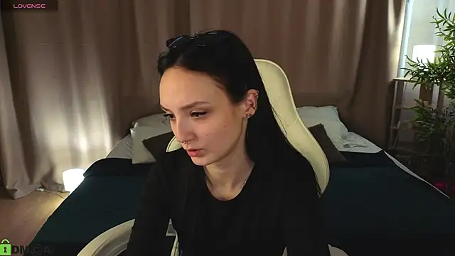 Snapshot of Cheryl__Brown chatting on May 19, 1:11 am Cheryl Brown online show from May 19, 1:11 am