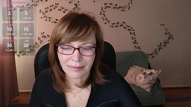 Snapshot of Miss_Moren chatting on March 29, 5:18 am Miss Moren online show from March 29, 5:18 am