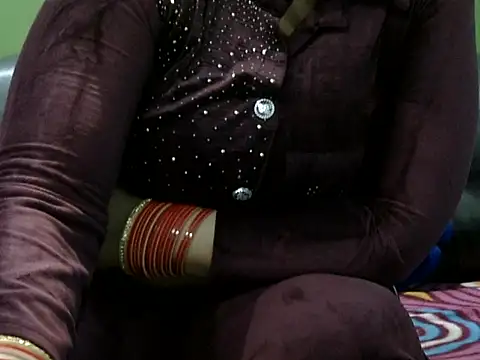 Housewife12 online show from February 2, 7:18 am