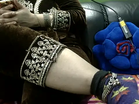 Housewife12 online show from February 17, 8:22 am