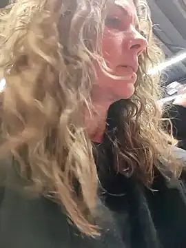 sansan2411 online show from February 11, 11:48 am