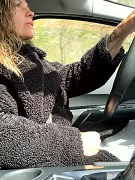 sansan2411 online show from March 29, 1:33 pm