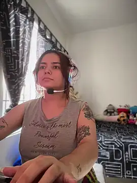 Snapshot of Ema_kraus chatting on June 7, 7:06 pm Ema kraus online show from June 7, 7:06 pm
