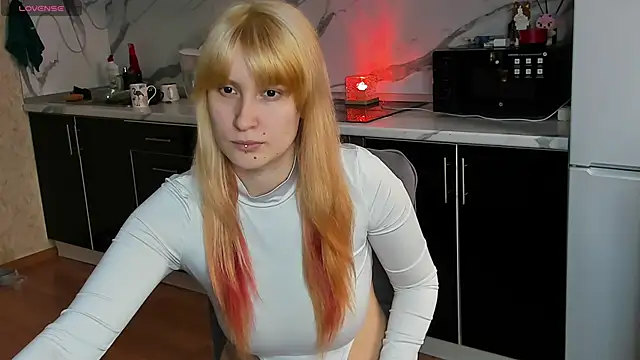 Sweet white chocolate online show from February 24, 8:23 am