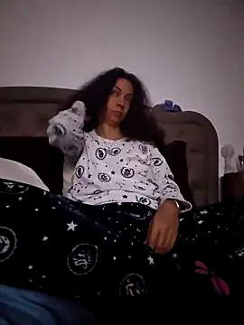 Snapshot of naughty69curls chatting on January 31, 9:57 pm naughty69curls online show from January 31, 9:57 pm