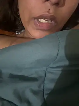 priyadevi17 online show from March 1, 10:31 pm