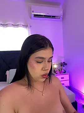 Snapshot of Lily_Woodz chatting on June 27, 7:08 pm Lily Woodz online show from June 27, 7:08 pm