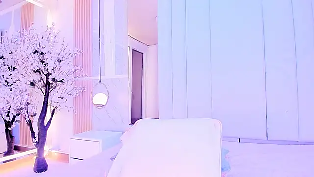 salomebenz online show from February 22, 9:35 pm