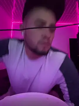 Snapshot of miia-liiam chatting on January 16, 5:32 am miia-liiam online show from January 16, 5:32 am