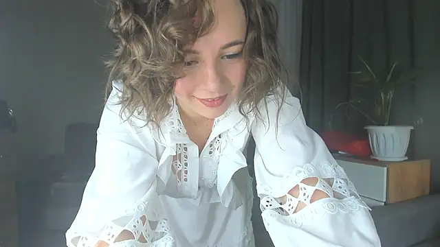 Cute smile sharon online show from December 19, 1:39 am