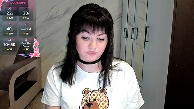 Snapshot of KarinaGoddess chatting on February 26, 3:49 am KarinaGoddess online show from February 26, 3:49 am