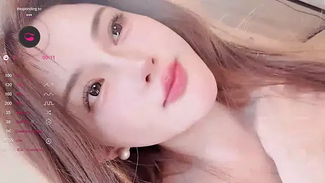 Snapshot of Irene--- chatting on April 25, 1:41 pm Irene--- online show from April 25, 1:41 pm