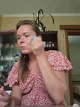 Snapshot of _Miss_Vanilla_ chatting on August 4, 8:50 am Miss Vanilla online show from August 4, 8:50 am