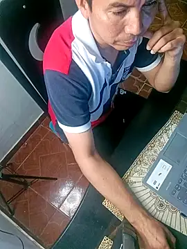 Snapshot of bisexual0007 chatting on February 20, 4:07 am bisexual0007 online show from February 20, 4:07 am