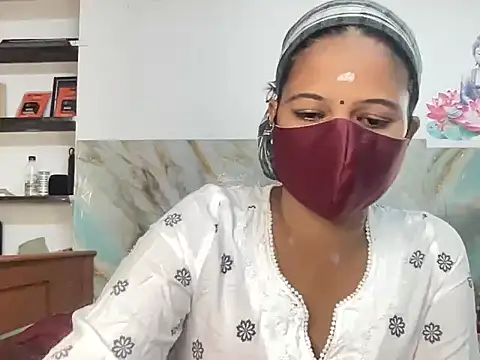 Snapshot of Tamil_Sanjana_ chatting on April 13, 5:13 am Tamil Sanjana online show from April 13, 5:13 am