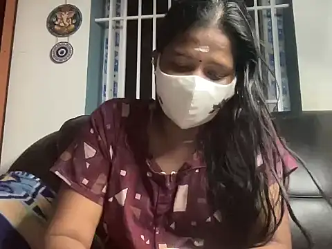 Snapshot of Tamil_Sanjana_ chatting on May 23, 4:44 pm Tamil Sanjana online show from May 23, 4:44 pm