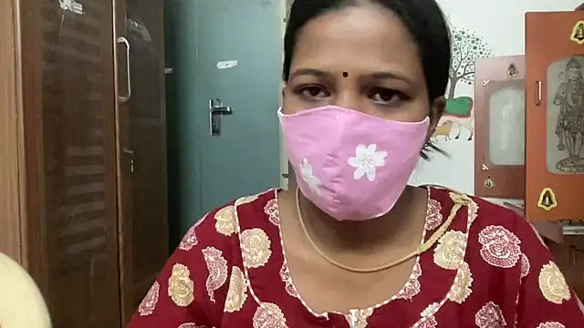 Snapshot of Tamil_Sanjana_ chatting on July 5, 6:09 am Tamil Sanjana online show from July 5, 6:09 am