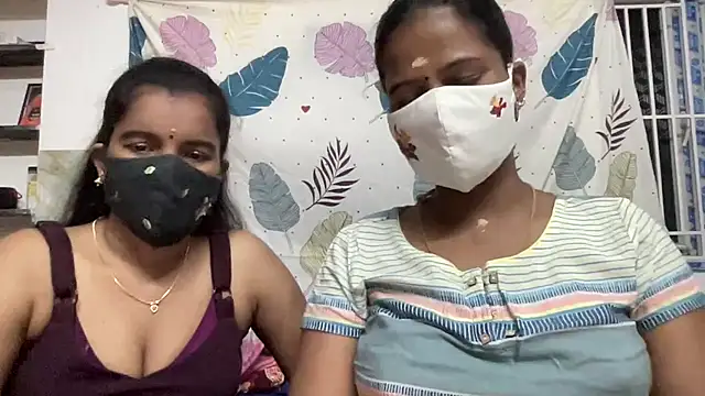 Snapshot of Tamil_Sanjana_ chatting on July 14, 5:29 pm Tamil Sanjana online show from July 14, 5:29 pm