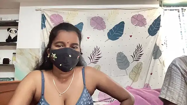 Snapshot of Tamil_Sanjana_ chatting on July 15, 5:56 am Tamil Sanjana online show from July 15, 5:56 am