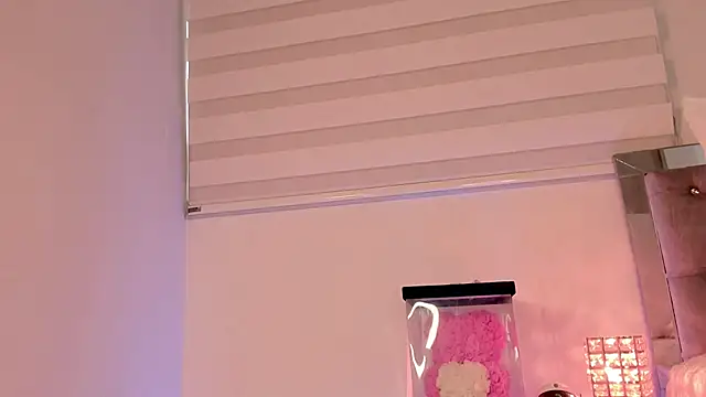 Alissonroses online show from April 18, 12:42 pm