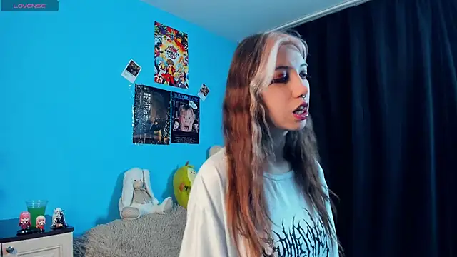 Snapshot of _Mindy_ chatting on February 7, 2:29 am Mindy online show from February 7, 2:29 am