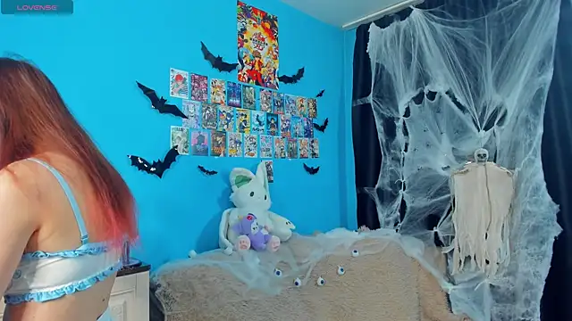 Snapshot of _Mindy_ chatting on November 6, 1:17 am Mindy online show from November 6, 1:17 am