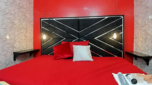 Snapshot of SEXY_HOTTIE__ chatting on January 4, 3:07 pm SEXY HOTTIE online show from January 4, 3:07 pm