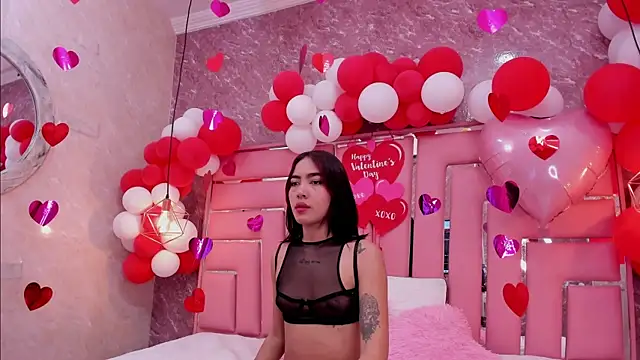 Snapshot of SEXY_HOTTIE__ chatting on February 18, 12:28 pm SEXY HOTTIE online show from February 18, 12:28 pm