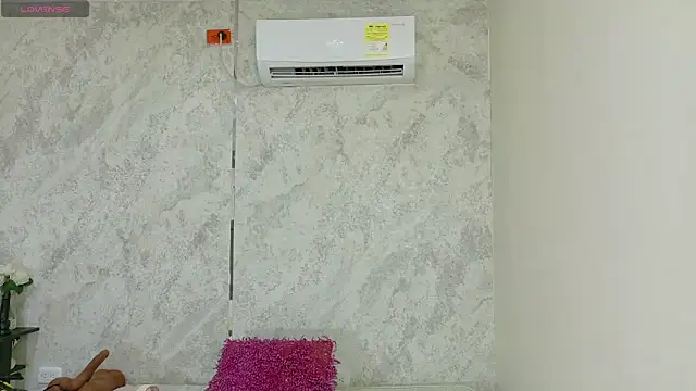 dani-lue online show from May 10, 12:32 pm