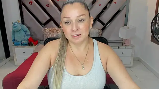 natalia5560 online show from October 9, 12:58 pm