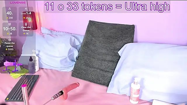 Little lili19 online show from March 11, 9:32 pm