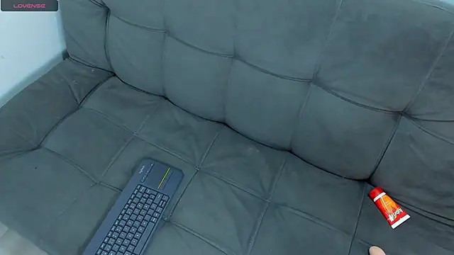 Snapshot of AbrilSonne chatting on January 10, 12:49 am AbrilSonne online show from January 10, 12:49 am