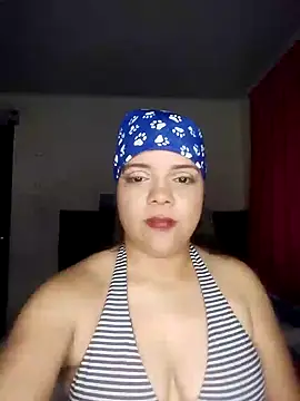 Snapshot of AriaYummy chatting on January 13, 1:45 am AriaYummy online show from January 13, 1:45 am