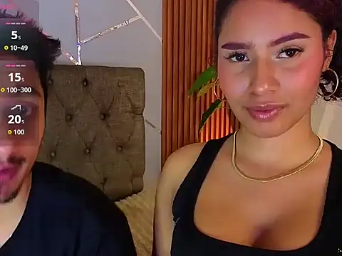 Snapshot of charlottee_white chatting on July 4, 9:54 pm charlottee white online show from July 4, 9:54 pm